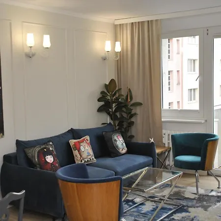 Lustrzany Skwer Apartment Gdynia