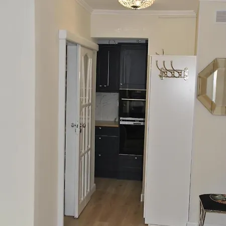 Lustrzany Skwer Apartment Gdynia