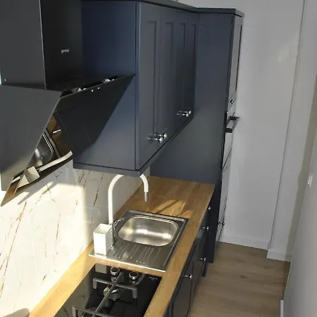 Lustrzany Skwer Apartment *