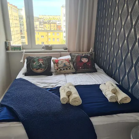 Lägenhet Lustrzany Skwer